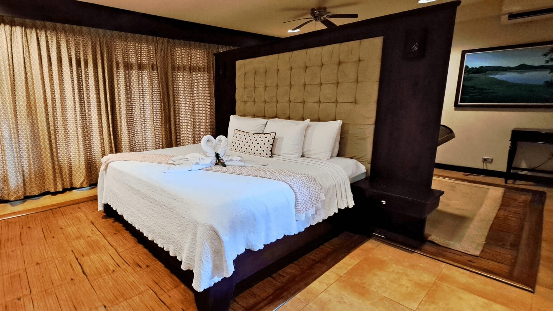 Elan Elan Suite
