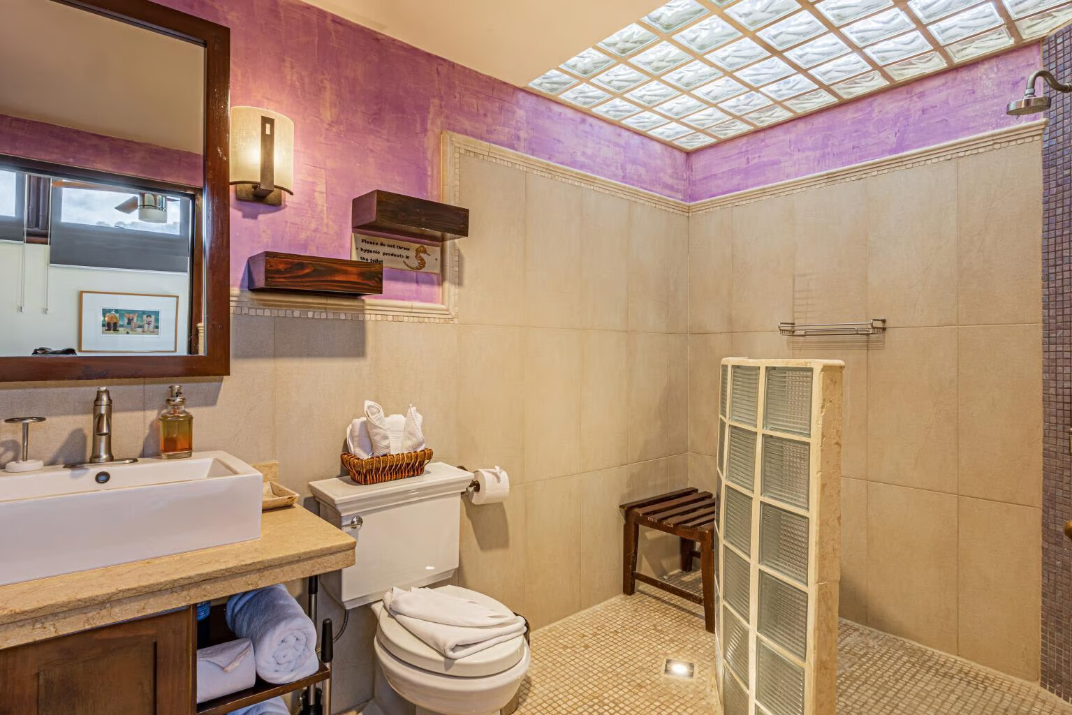 Amapola Suite