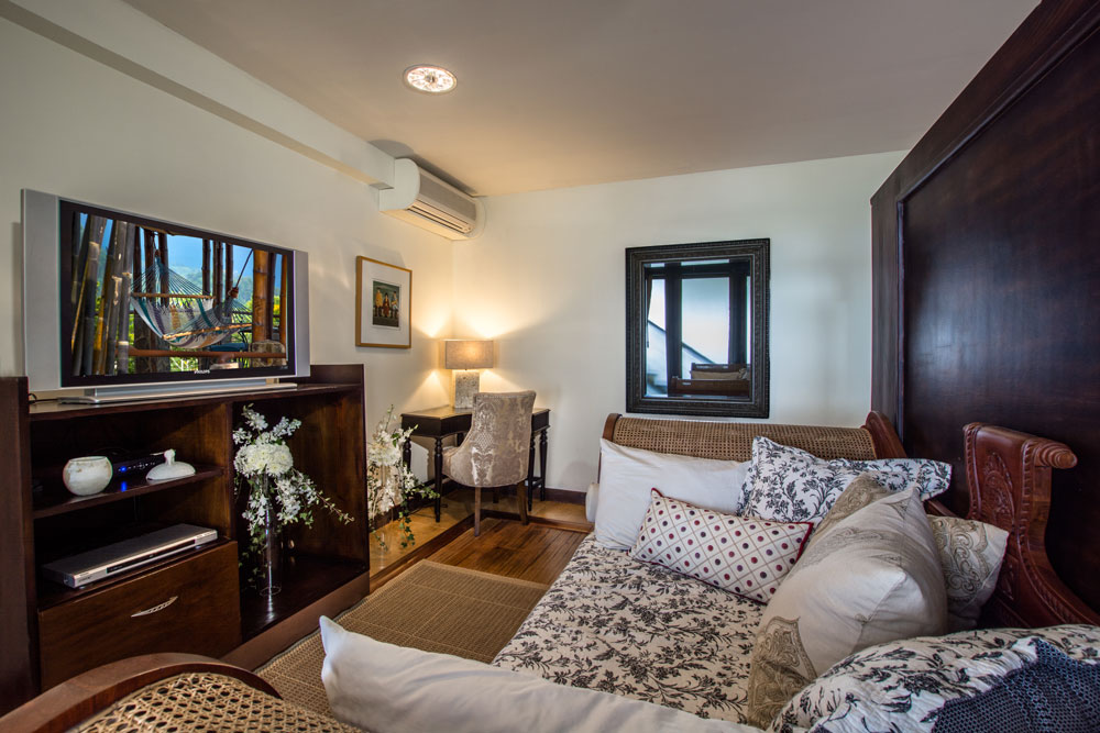 Elan Elan Suite